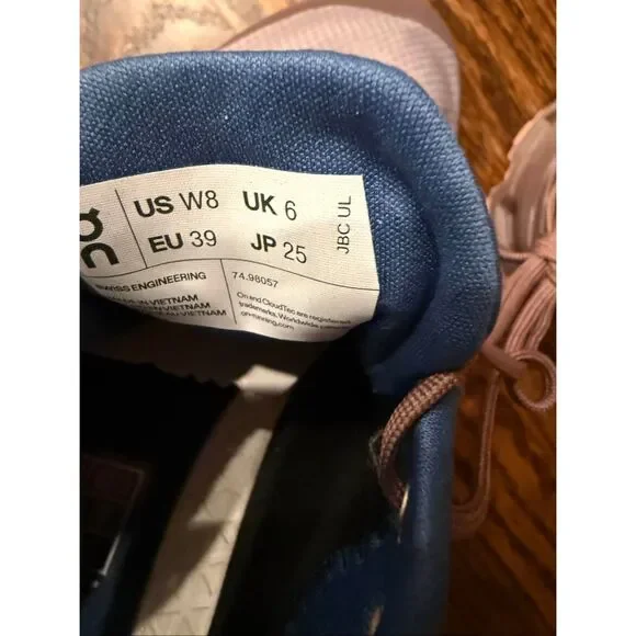 New On Running-logo Cloudvista Waterproof M Zinc Grape Size 8 $198 - Picture 8 of 8